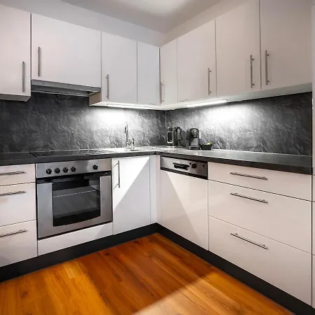 Felsenappartment Gastein Διαμέρισμα *